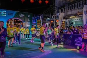 BIB: 1933, 1931, 290
                            <button type="button" onclick="openModal(21897300)" class="btn btn-primary btn-sm float-right btn-popup" data-toggle="modal" data-target=".modal-high-quality">
                        <i class="fas fa-shopping-cart"></i> Add to Cart
                    </button>
                                            <button type="button" onclick="isThisMe(21897300, true)" class="btn btn-success btn-sm float-right btn-popup btn-isme hidden" data-toggle="tooltip" data-placement="bottom" title="นี่คือรูปของคุณใช่ไหม คลิกที่นี่เพื่อเอาเข้าอัลบั้ม">
                        <i class="fas fa-plus"></i> Add to album
                    </button>
                    <button type="button" onclick="isThisMe(21897300, false)" class="btn btn-warning btn-sm float-right btn-popup btn-isnotme hidden">
                        <i class="fas fa-ban"></i> Remove from album
                    </button>